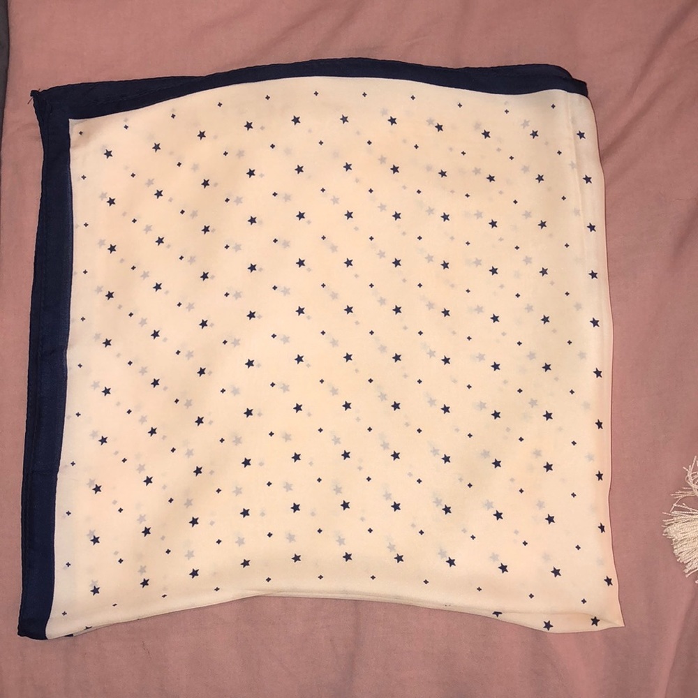 STAR SCARF